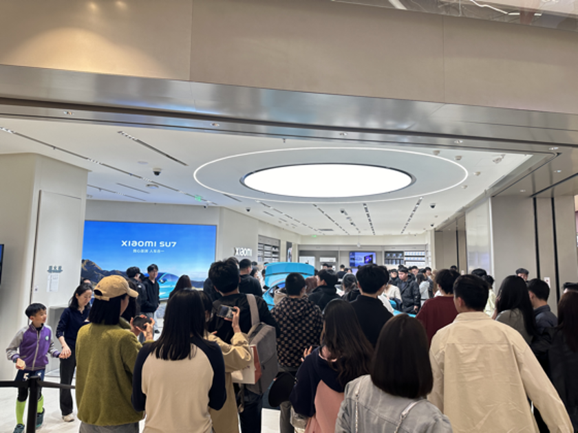 角子機：實地走訪：小米SU7上市首日，有門店預訂數超一千