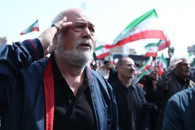 捕魚機：外交部：近日中方有三艘船舶過航霍爾木玆海峽