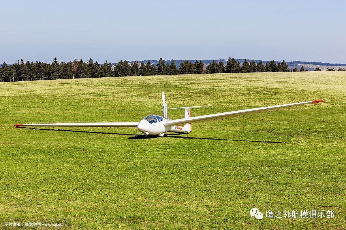 {ewin9娛樂}(三角翼滑翔机滑翔比是多少)