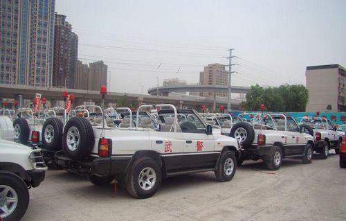 {六合彩}(敞篷捷豹轿跑报价及图片)